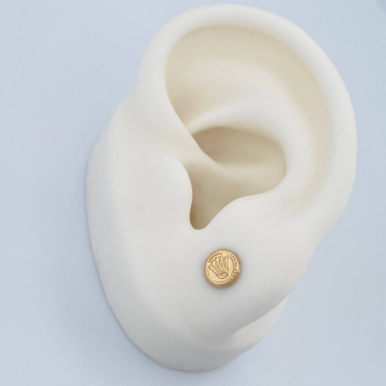 Topos Medalla Corona 0.6gr / 6.05mm Oro Amarillo 18K %