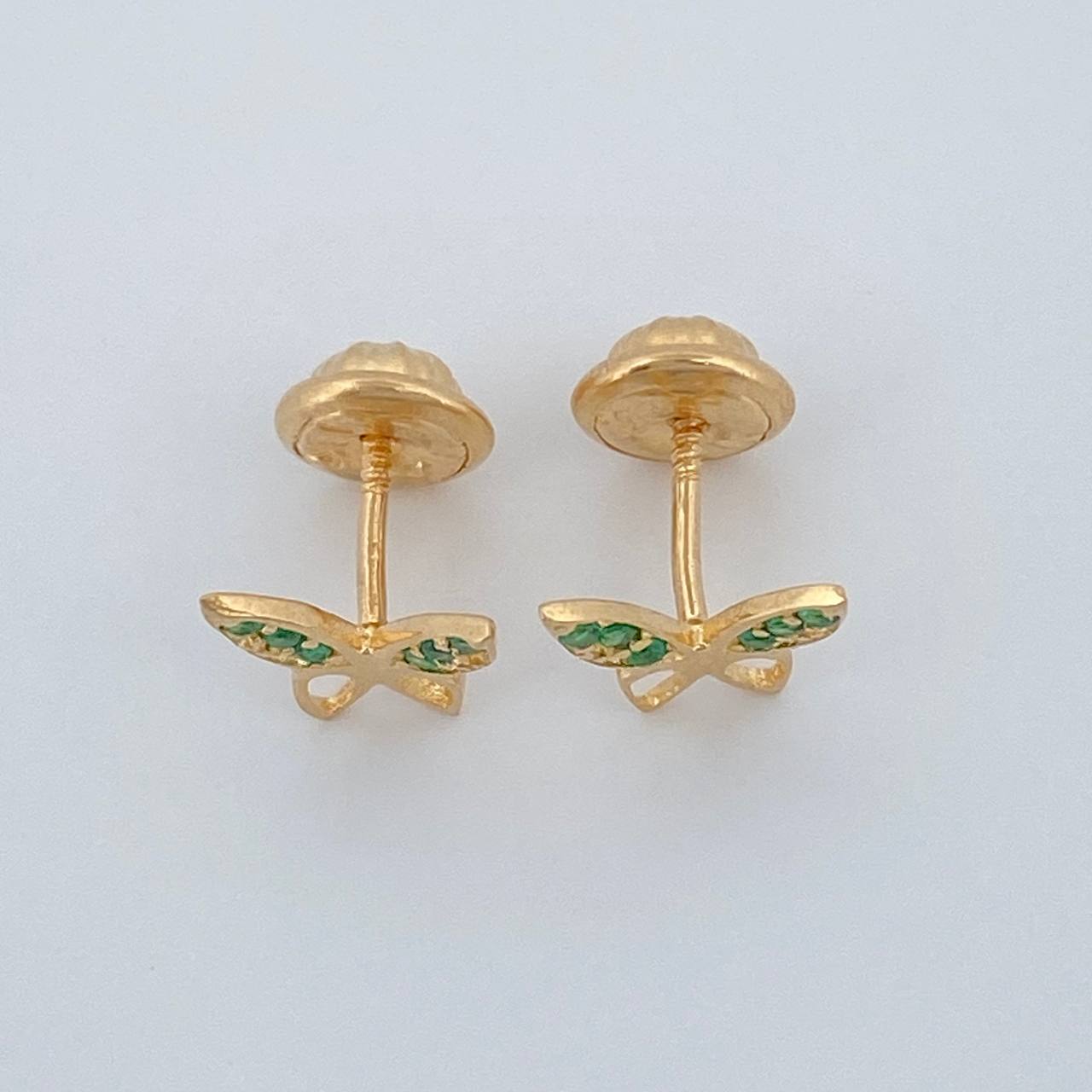 Topos Silueta Mariposa 0.7gr / 6.53mm Oro Amarillo 18K %