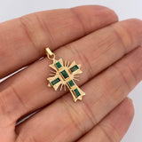 Dije Cruz Plana Esmeralda 36Pts 1.4gr / 2.5cm / Oro Amarillo 18K $