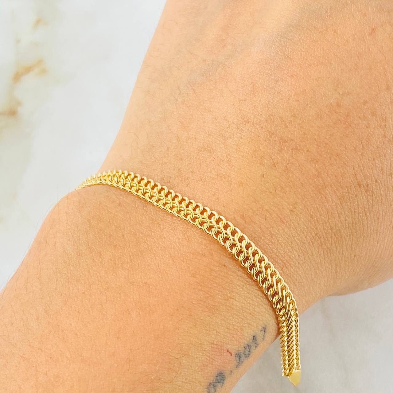 Pulso Sedusa 2.65gr / 19cm / 4.6mm Oro Amarillo +3 18K *