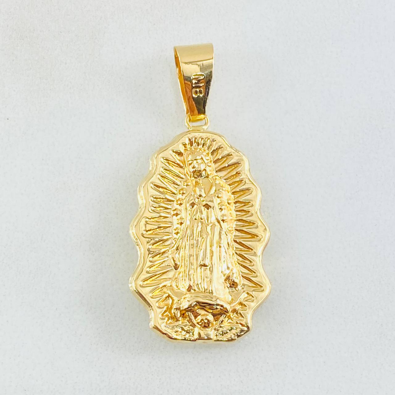 Dije Virgen Guadalupe 2.3gr / 3.7cm / Oro Amarillo 18K ©