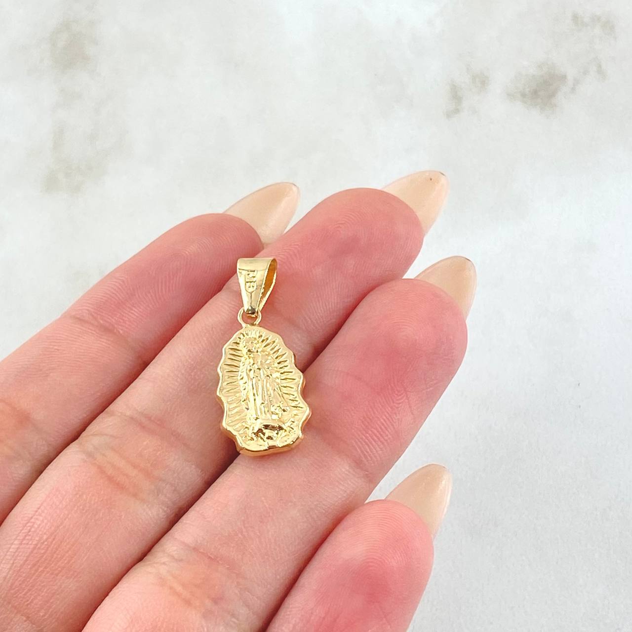 Dije Virgen Guadalupe 1.05gr / 2.5cm / Oro Amarillo 18K ©