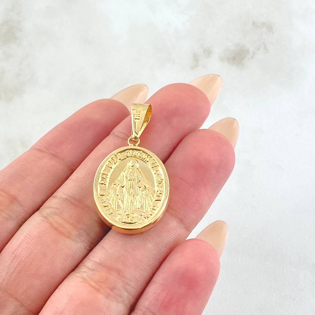 Dije Virgen Milagrosa 2.2gr / 3.4cm / Oro Amarillo 18K ©