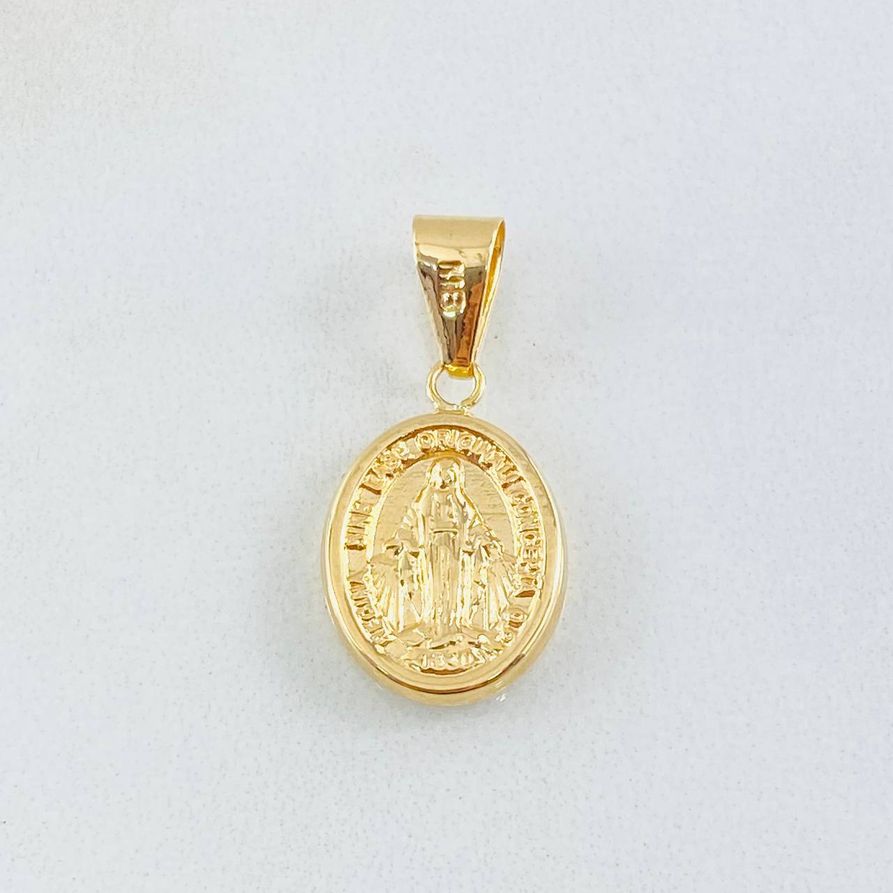 Dije Virgen Milagrosa 1gr / 2.4cm / Oro Amarillo 18K ©