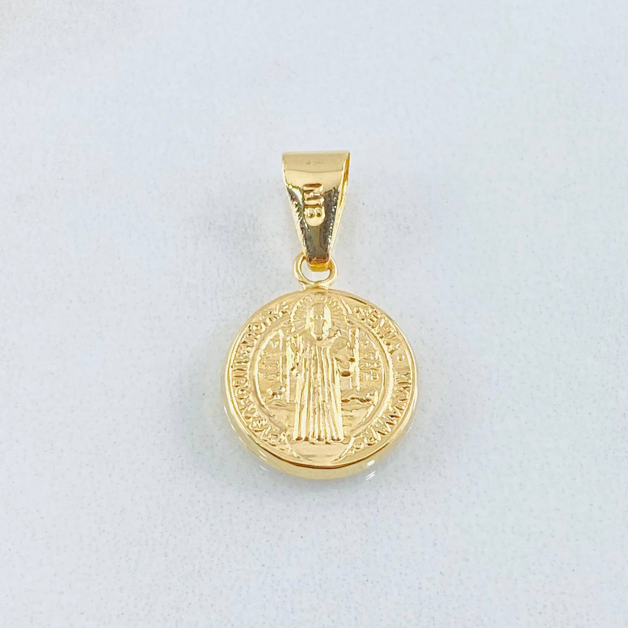 Dije San Benito 0.95gr / 2.5cm / Oro Amarillo 18K
