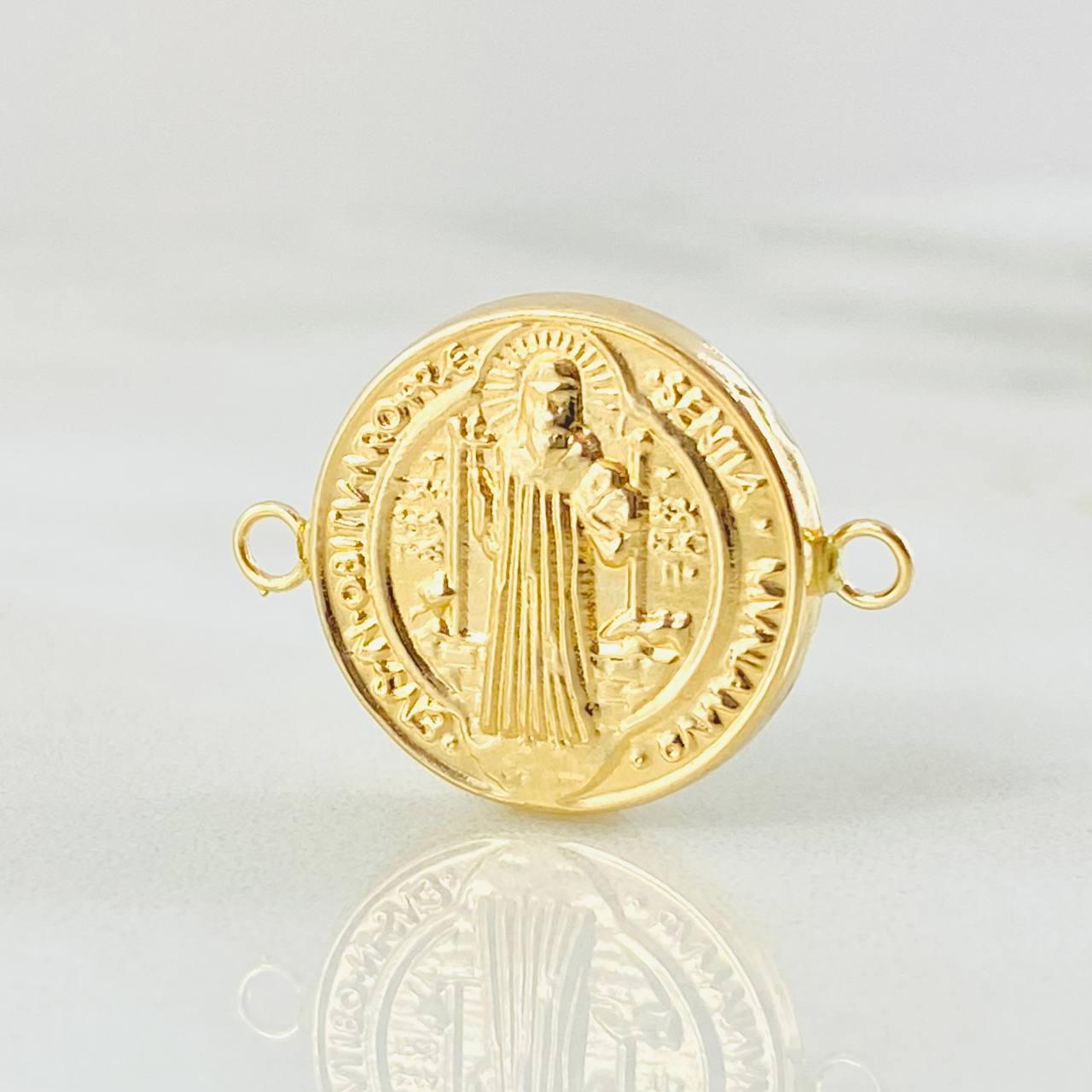 Herraje San Benito 0.85gr / 2cm / Oro Amarillo 18K