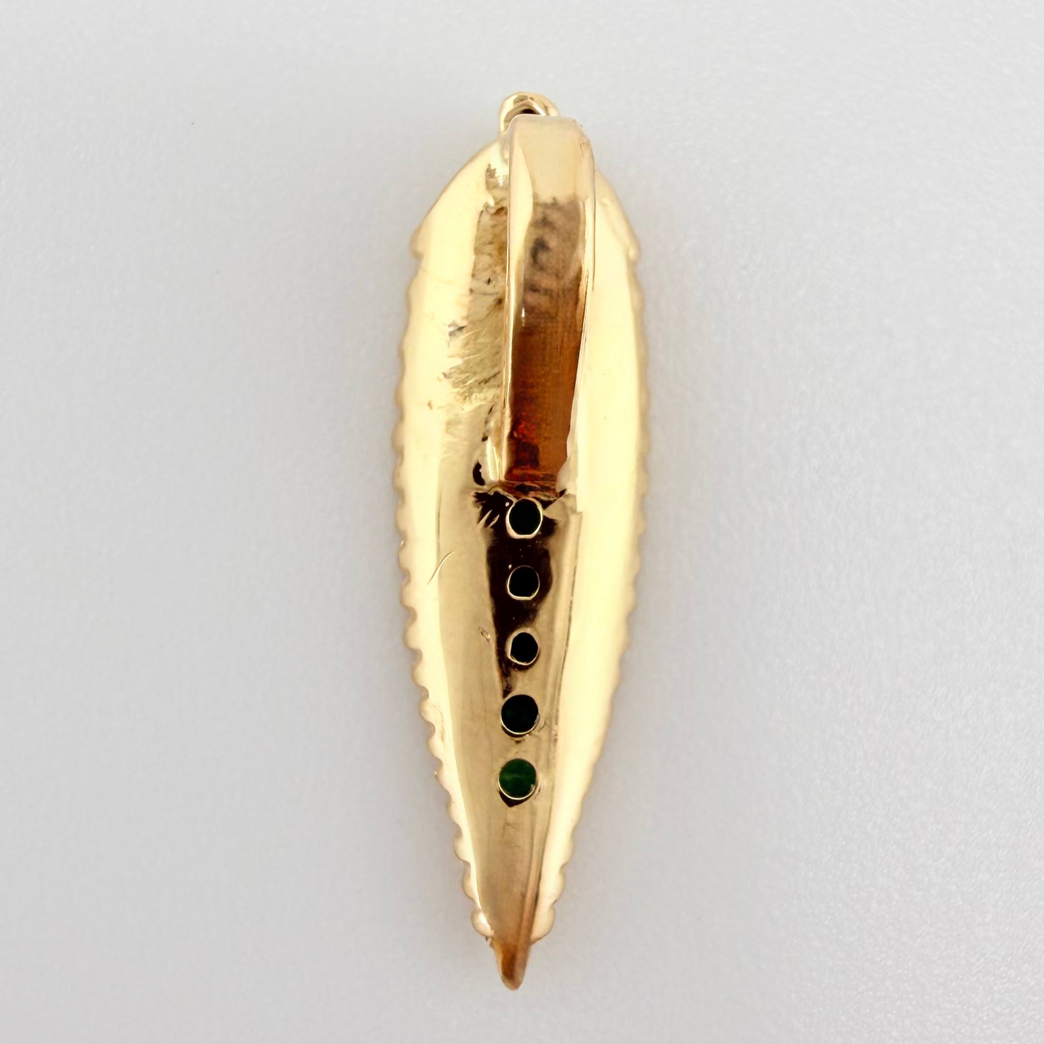 Dije Hoja De Laurel Esmeraldas 17pts 0.65gr / 1.6cm / Oro Amarillo 18K ©