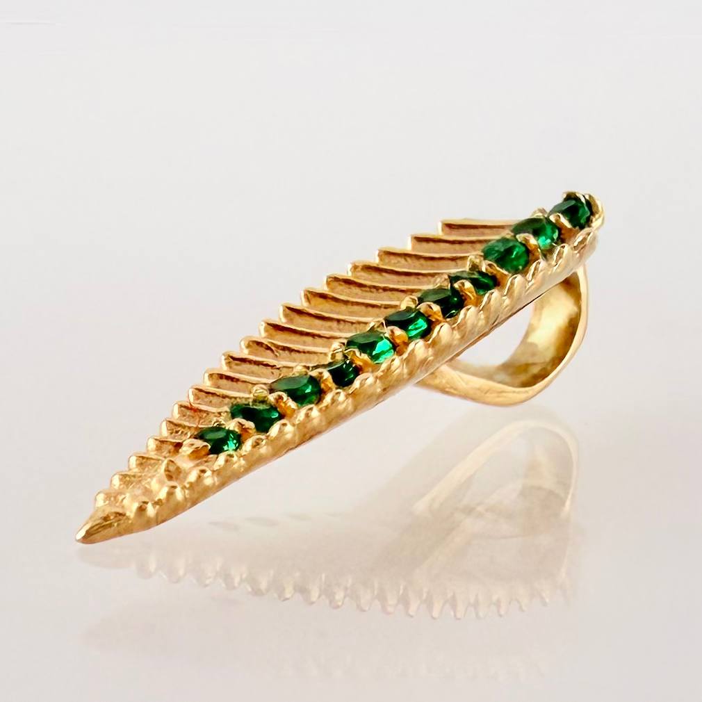 Dije Hoja De Laurel Esmeraldas 17pts 0.65gr / 1.6cm / Oro Amarillo 18K ©