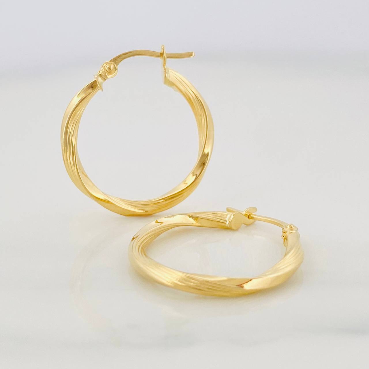 Candongas Mai 1.5g / 2.03cm Oro Amarillo 18K