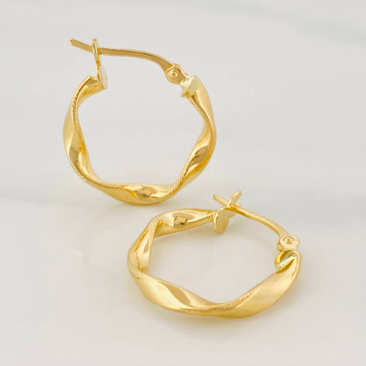 Candongas Deis 1.2g / 1.05cm Oro Amarillo 18K