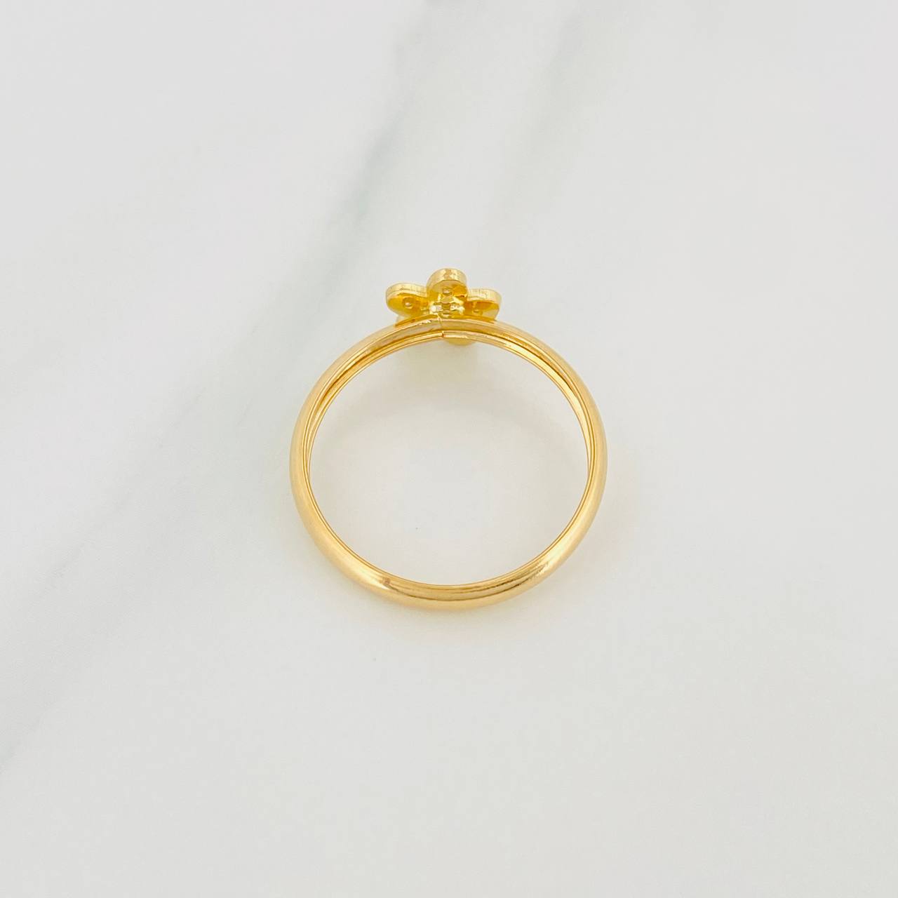 Anillo Flor Tupida 1.15g / T7 3/4 Oro Amarillo 18K