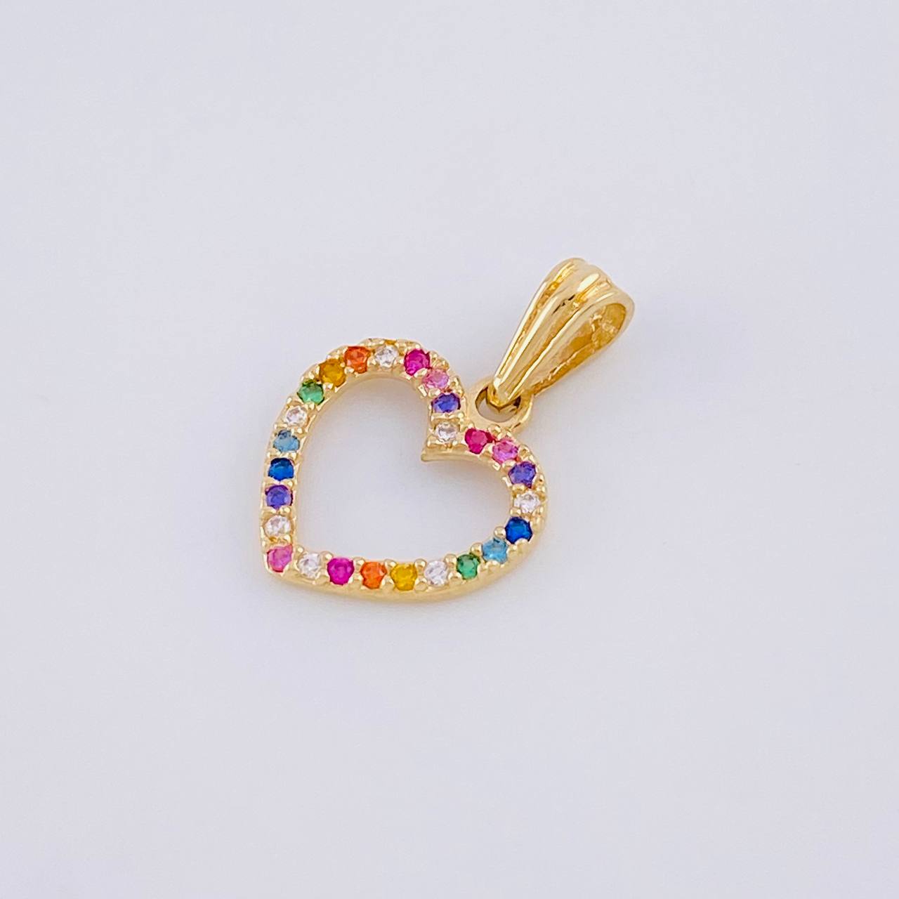 Dije Silueta Corazón Tupido  0.9g / 1.8cm Oro Amarillo 18K