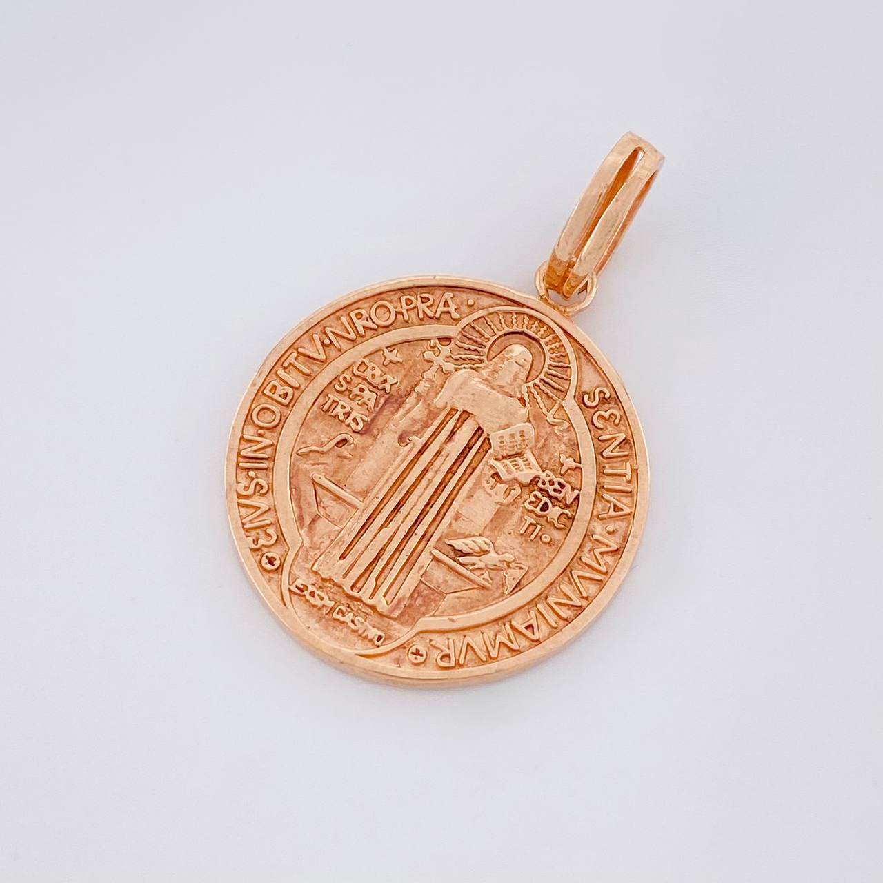 Dije San Benito 11.4g / 3.9cm Oro Rosa 18K