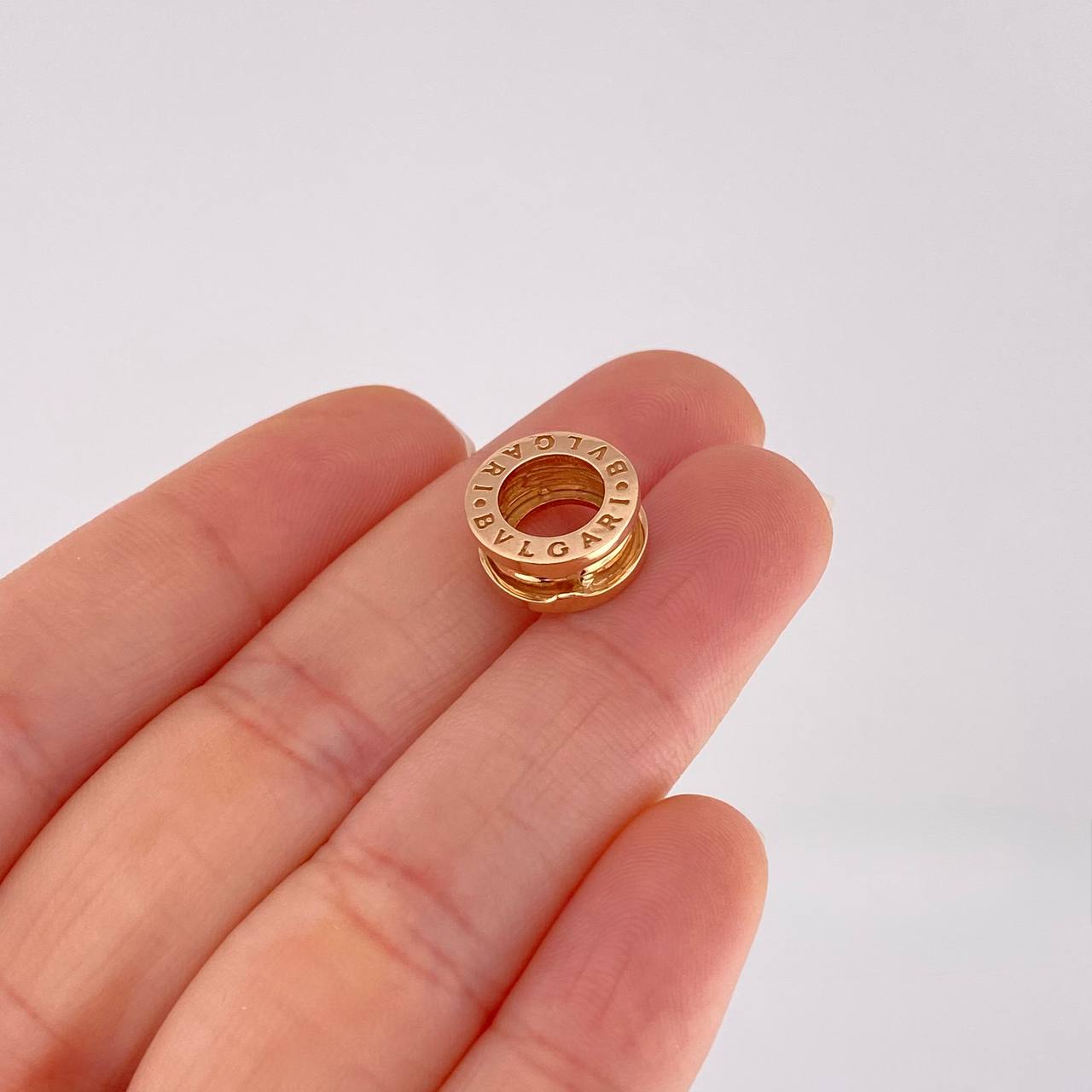 Dije Bv 2.9g / 1.2cm Oro Rosa 18K