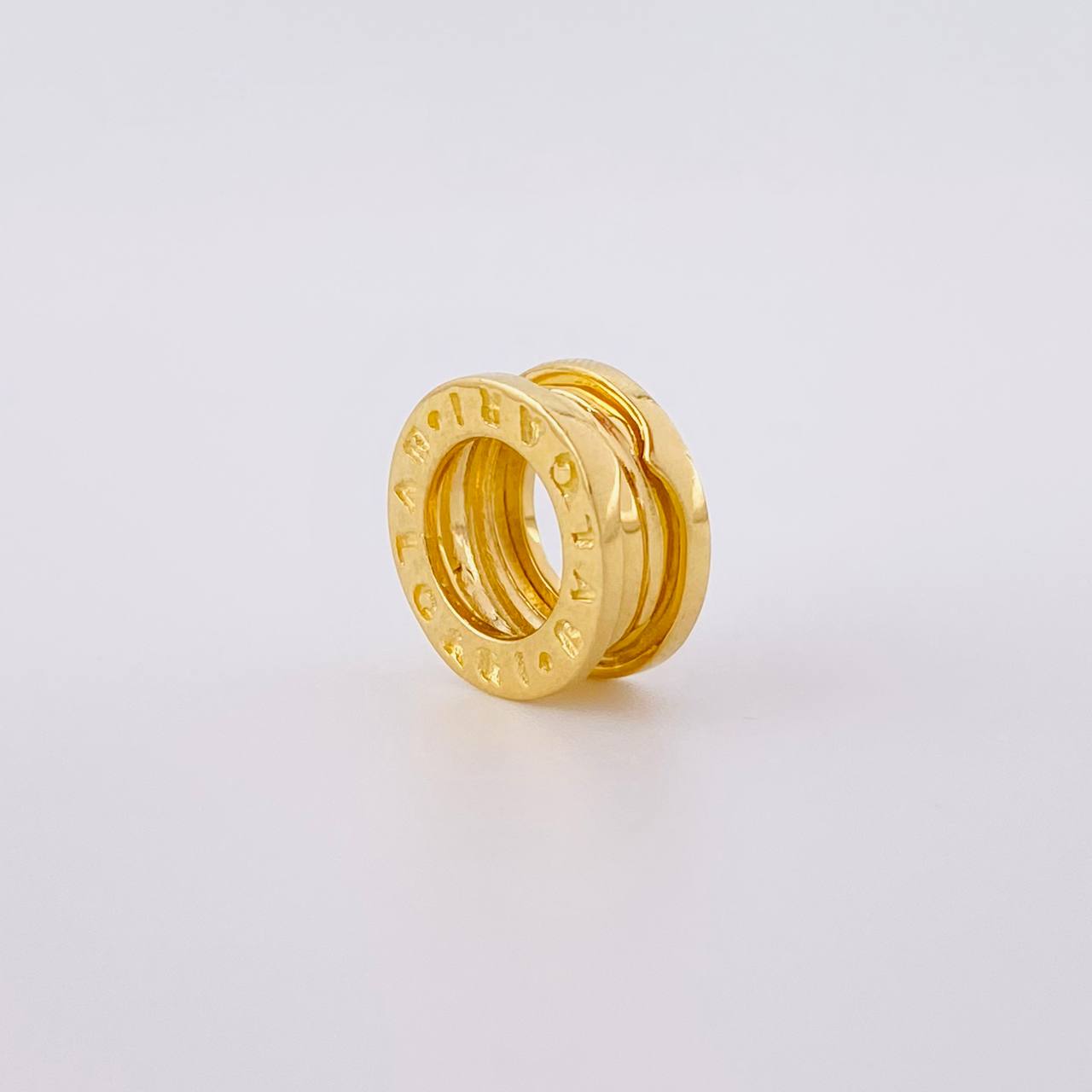 Dije Bv 2.8g / 1.2cm Oro Amarillo 18K