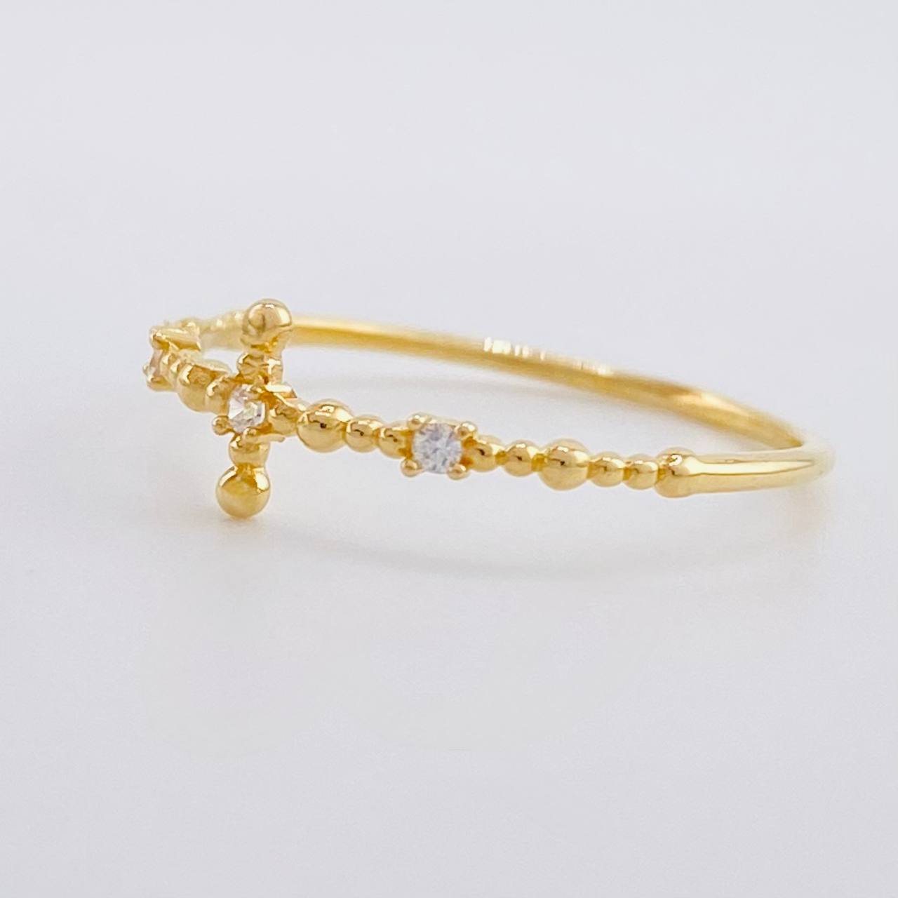Anillo Cruz de Esferas 0.7g / T5 1/2 Oro Amarillo 18K