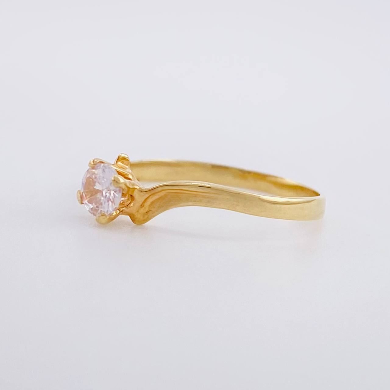Anillo Solitario Olas 1.35g / T5 1/2 Oro Amarillo 18K