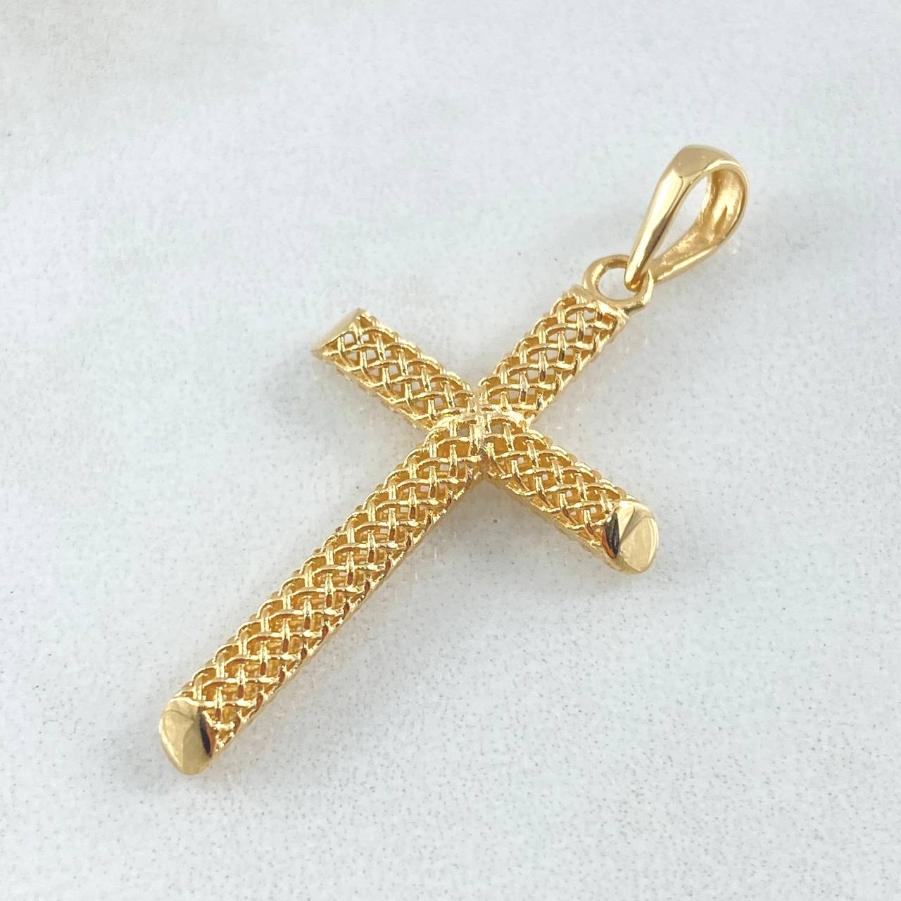 Dije Cruz Malla 1.75gr / 4cm / Oro 18K