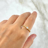 Anillo Solitario Ojos Punteados 1.85gr / T8 1/4 / Circones Blancos Oro Amarillo