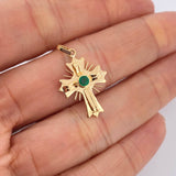 Dije Cruz Plana Esmeralda 13Pts 1.2gr / 2.5cm / Oro Amarillo 18K %