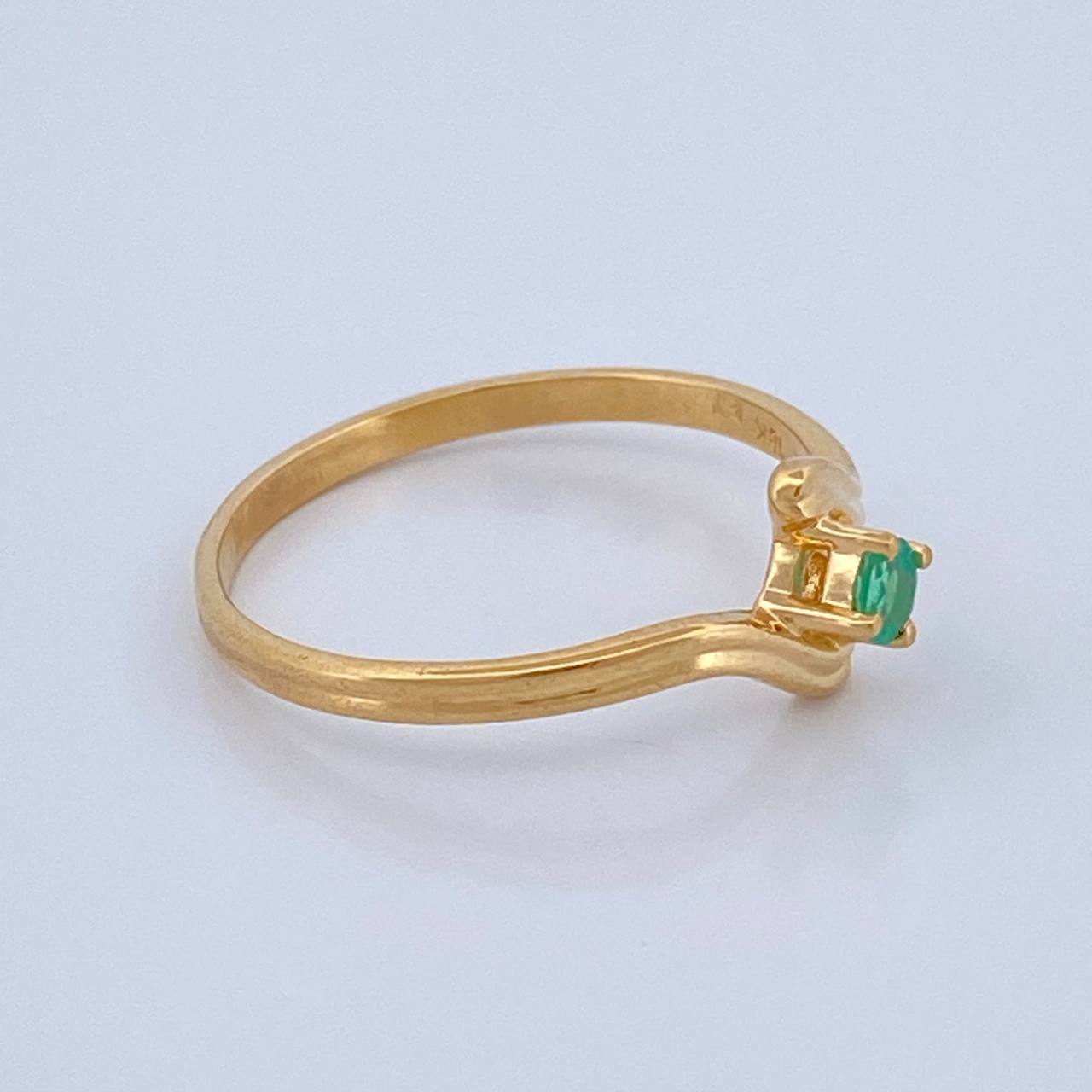 Anillo Aro Curvo Esmeralda 12Pts 1.75gr / T7 1/2 / Oro Amarillo 18K %