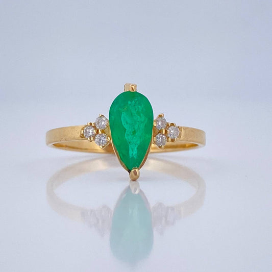 Anillo Churumbela Gota Esmeralda 70Pts Diamantes 15Pts 2gr / T7 1/4 / Oro Amarillo 18K %