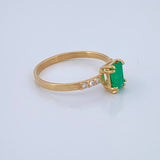 Anillo Churumbela Rectangulo Esmeralda 70Pts Diamantes 15Pts 1.75gr / T7 / Oro Amarillo 18K %