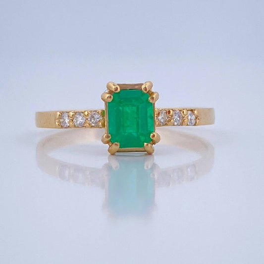 Anillo Churumbela Coraza Esmeralda 70Pts Diamantes 15Pts 1.8gr / T7 / Oro Amarillo 18K %