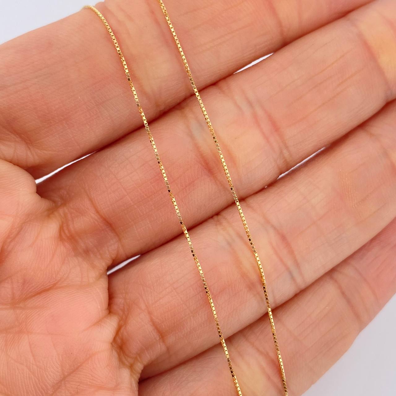 Set Veneciana + Halo Esmeralda 18pts 1.3gr / 50cm / 0.3mm Oro Amarillo 18K &