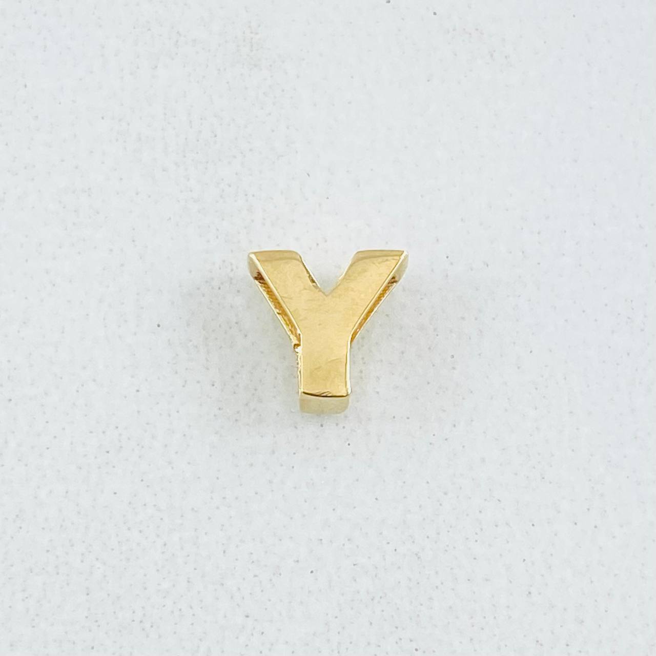 Herraje Letra Y 0.2gr / 0.6cm / Oro Amarillo 18K ©