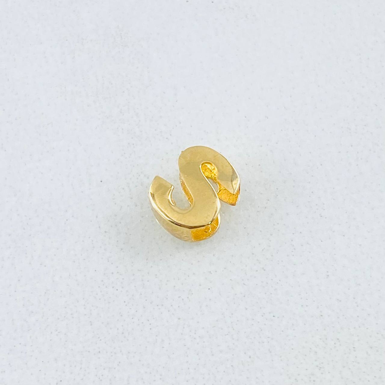 Herraje Letra S 0.3gr / 0.5cm / Oro Amarillo 18K