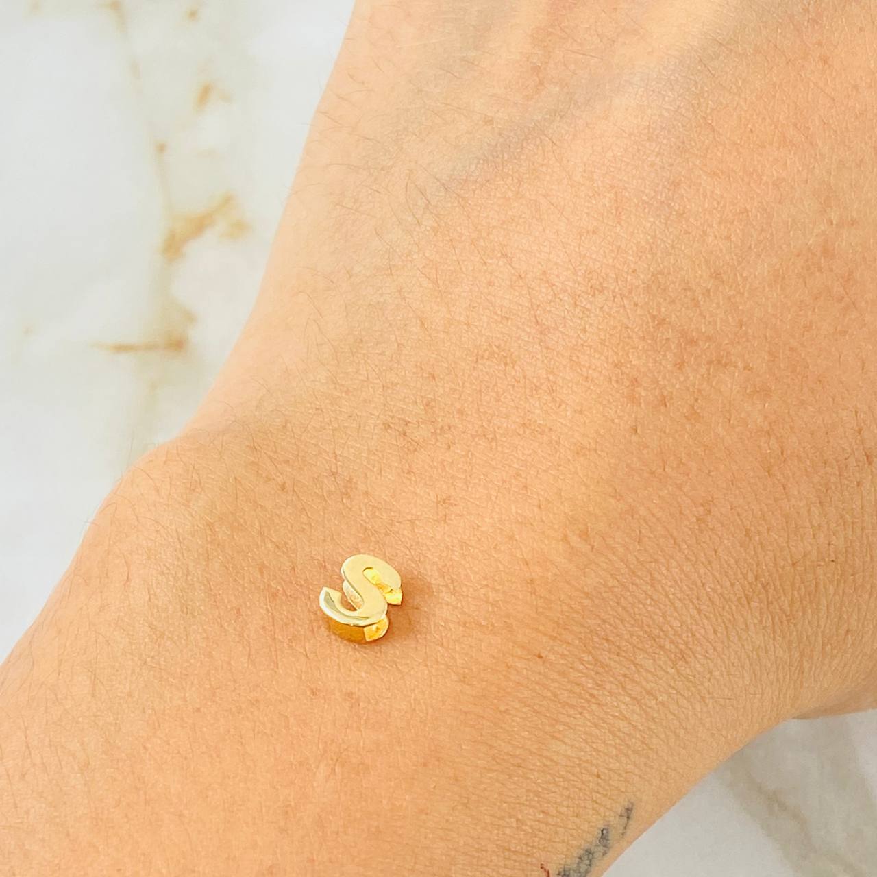 Herraje Letra S 0.3gr / 0.5cm / Oro Amarillo 18K