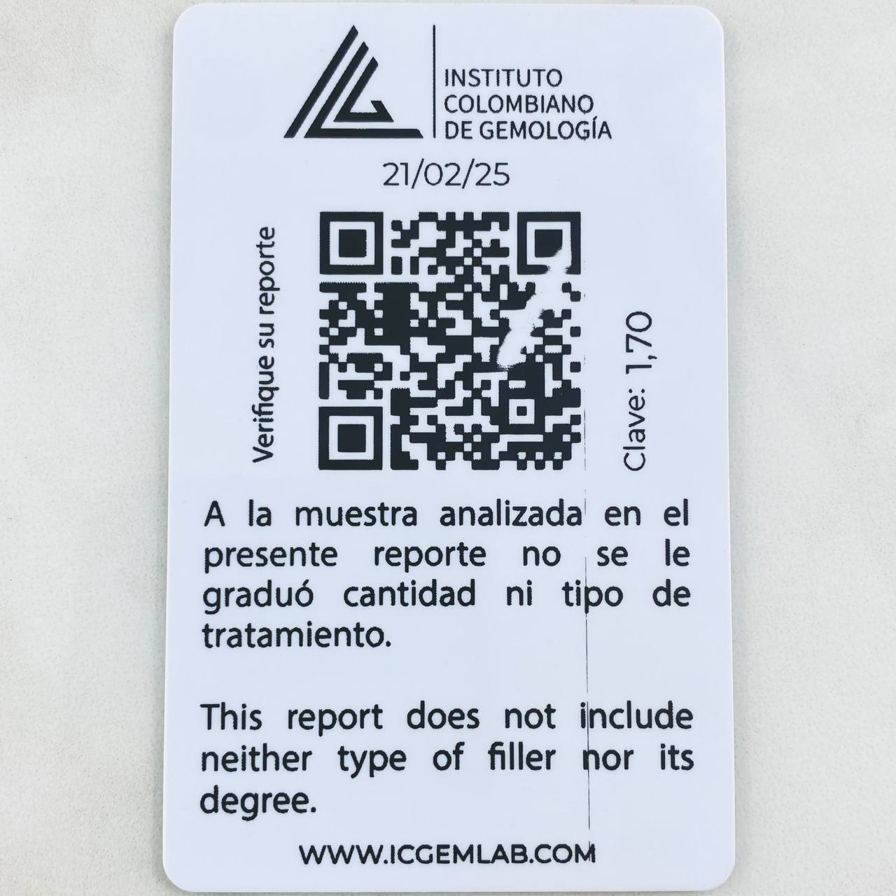 Anillo Rectangulo Bordeado Esmeralda 1.7 Qts Diamantes 19pts 3.35gr / T6 1/2 / Oro Amarillo 18K ©