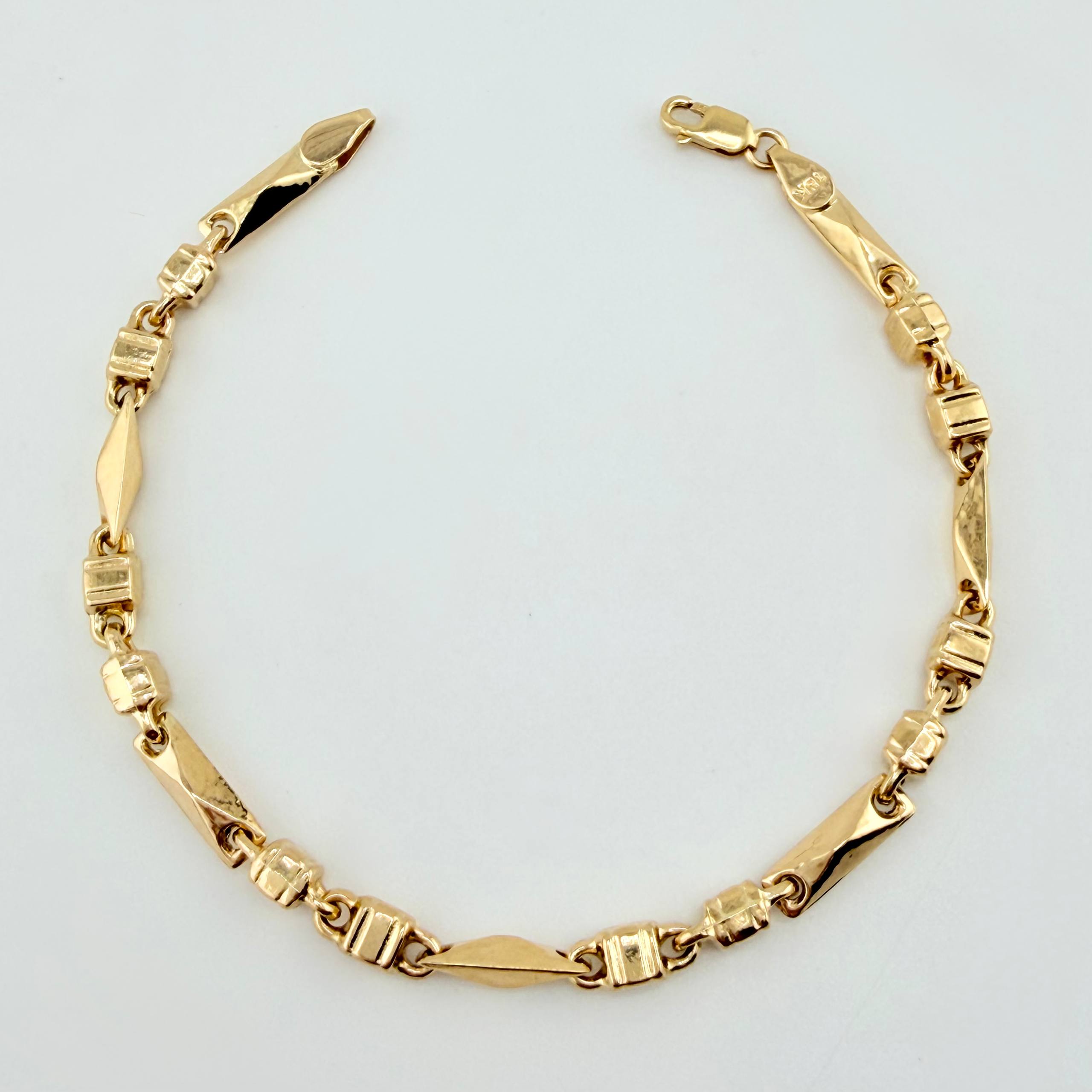 Pulso Rustico Español 6.9gr / 22.5cm / 3.7mm Oro Amarillo 18K