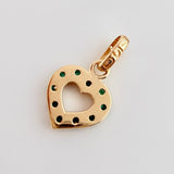 Dije Corazon Borde Grueso Esmeraldas 18pts 1.4gr / 1.7cm / Oro Amarillo 18K ©