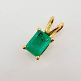 Dije Rectangulo Abultado Esmeralda 1 Qts 1gr / 1.4cm / Oro Amarillo 18K ©