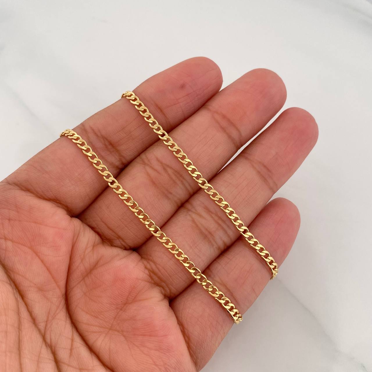 Cadena Cubana 2.5g / 50cm / 2.5mm Oro Amarillo 18K