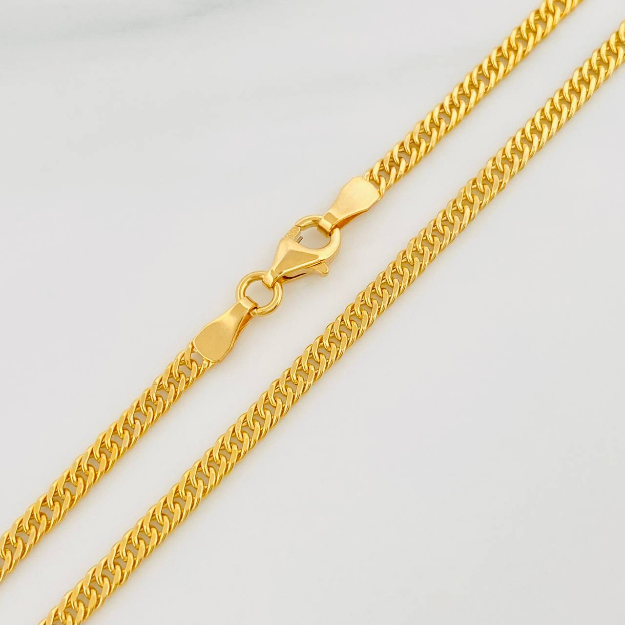 Cadena Cubana Tibetana 5.5g / 60cm / 2.71mm Oro Amarillo 18K