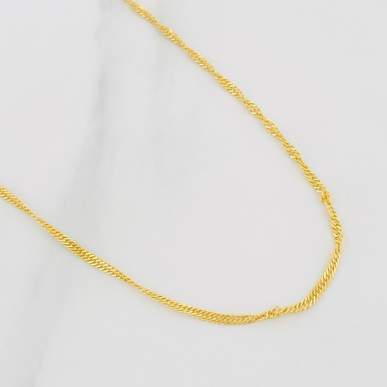 Cadena Singapur 1.65g / 50cm / 1.74mm Oro Amarillo 18K