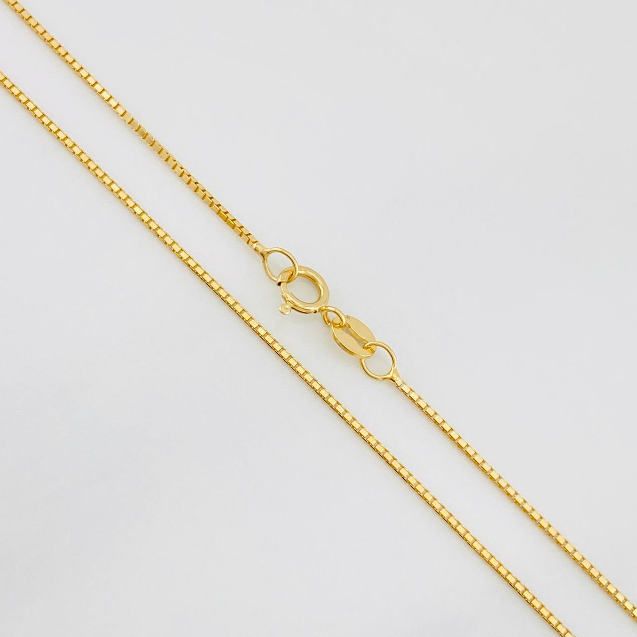 Cadena Veneciana 2.35g / 45cm / 0.81mm Oro Amarillo 18K