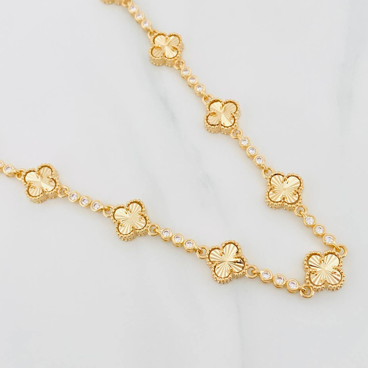 Cadena Halo Trebol Diamantado 28.2g / 50cm / 9.36mm Oro Amarillo 18K