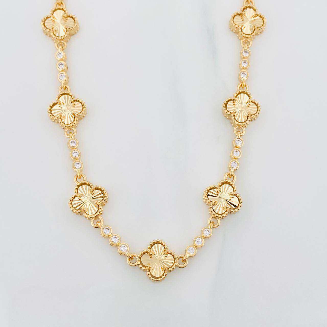 Cadena Halo Trebol Diamantado 28.2g / 50cm / 9.36mm Oro Amarillo 18K