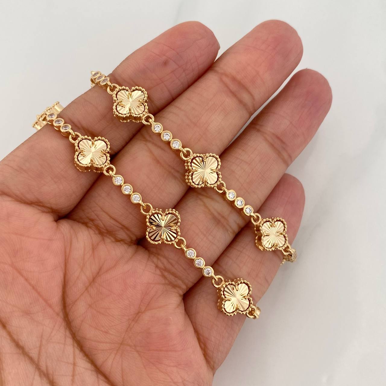 Cadena Halo Trebol Diamantado 28.2g / 50cm / 9.36mm Oro Amarillo 18K