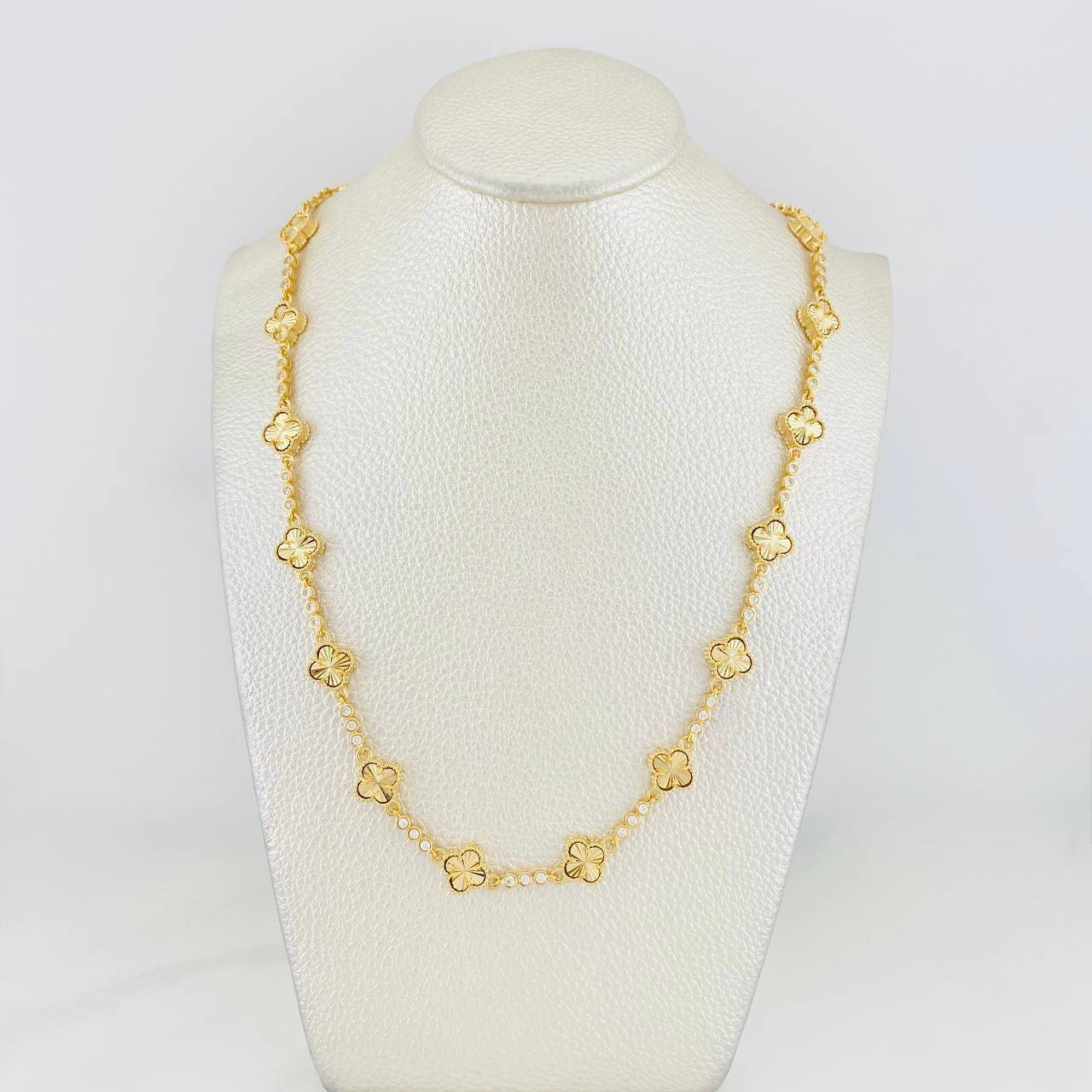 Cadena Halo Trebol Diamantado 28.2g / 50cm / 9.36mm Oro Amarillo 18K