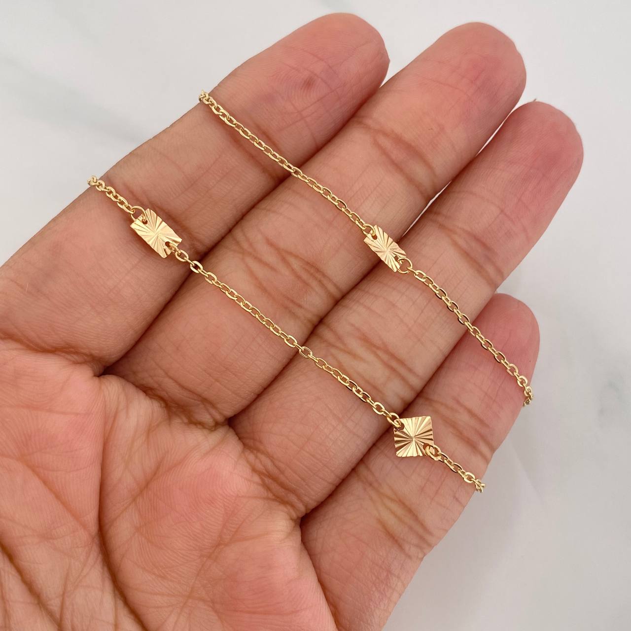 Cadena Aro Seguido Figuras 2.65g / 45cm / 1.11mm Oro Amarillo 18K