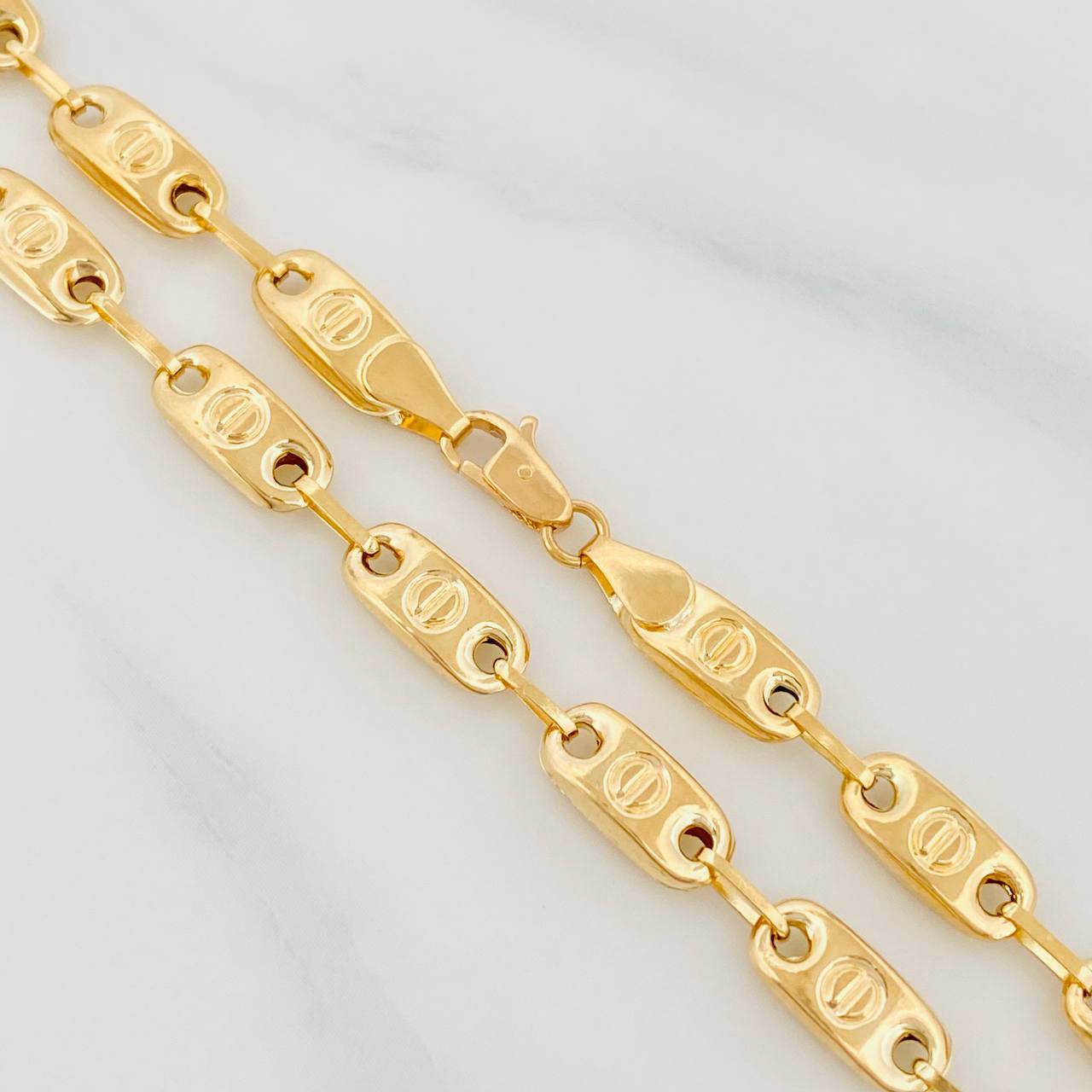 Cadena Rustica Tornillo 14.4g / 60cm / 5.04mm Oro Amarillo 18K