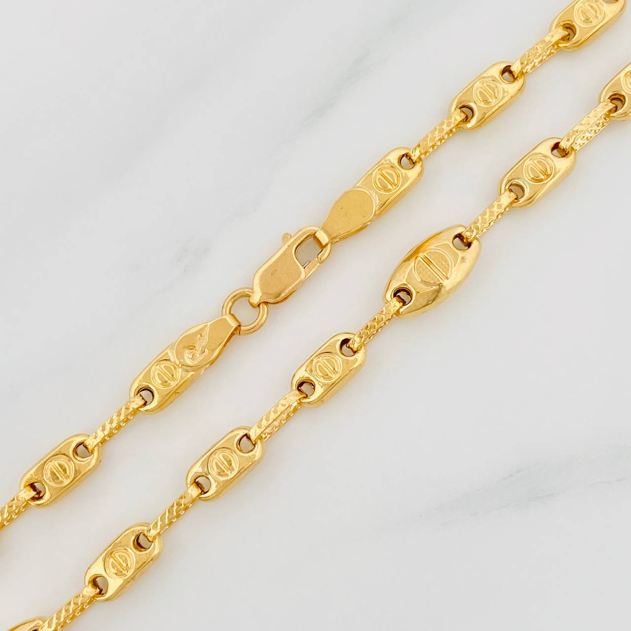 Cadena Rustica Tornillo 11.05g / 50cm / 5.58mm Oro Amarillo 18K