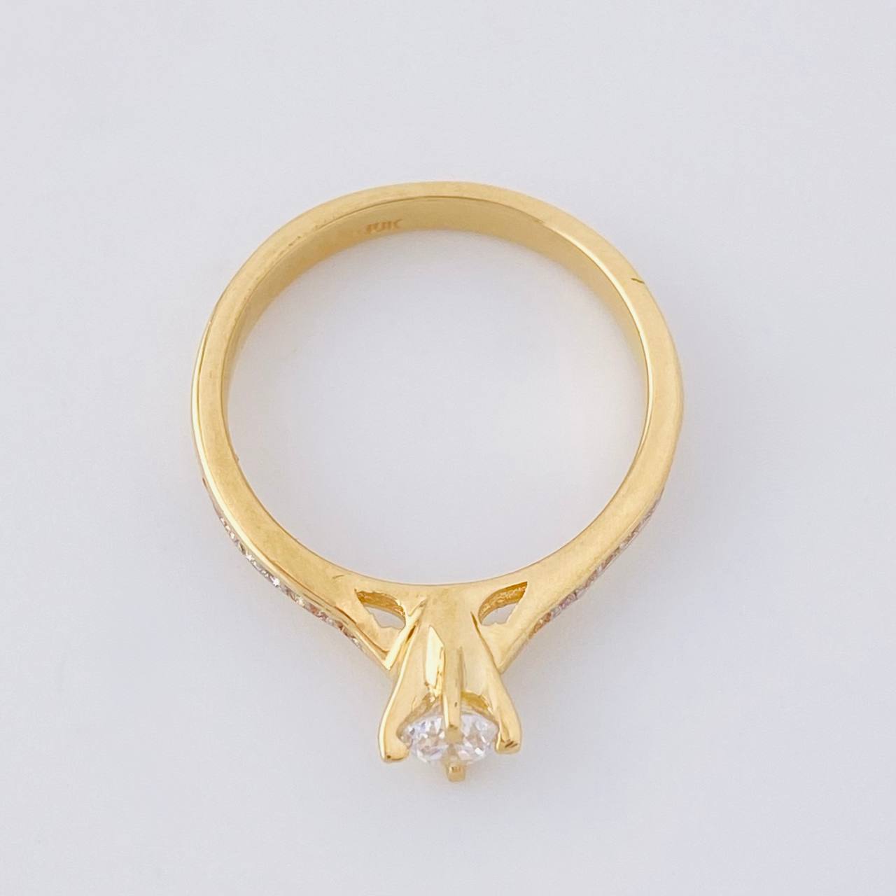 Anillo Solitario Cuatro Garras 2.35g / T5 1/2 Oro Amarillo 18K