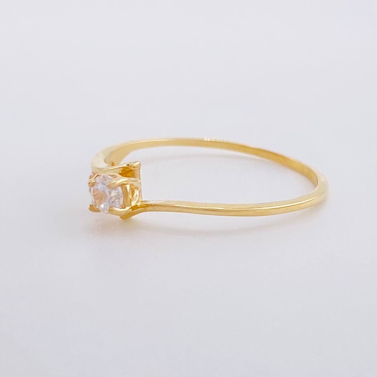 Anillo Solitario Brazo Pave 1.1g / T7 1/4 Oro Amarillo 18K