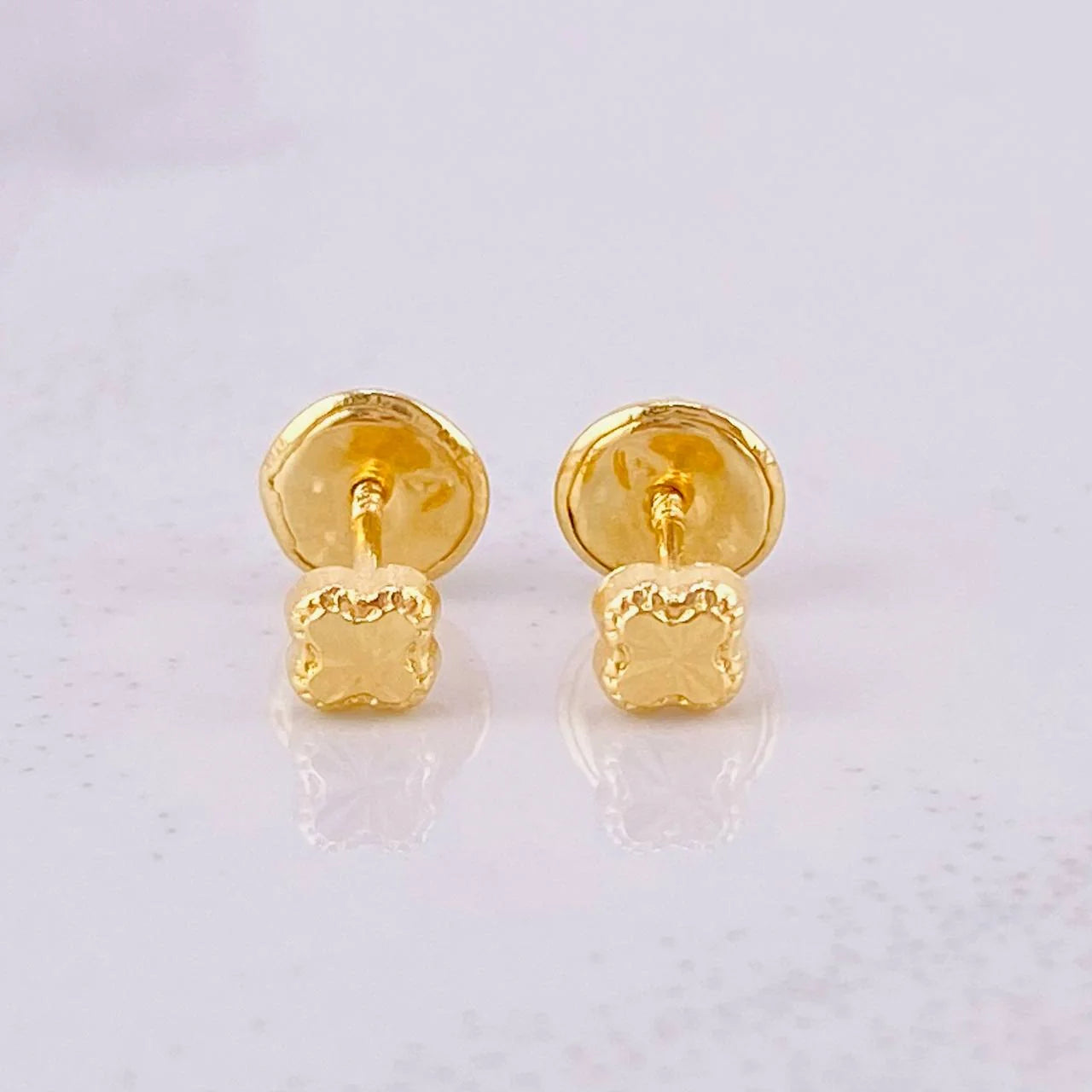 Topos Trebol 0.4g / 3.5mm Oro Amarillo 18K
